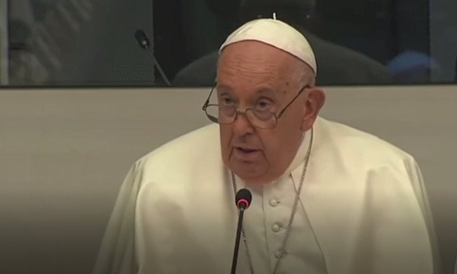 Fuerte cr&iacute;tica del Papa al Gobierno.