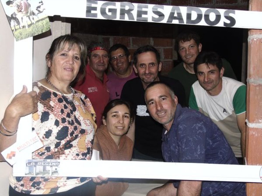 Algunos de los inscriptos que obtuvieron su certificado.