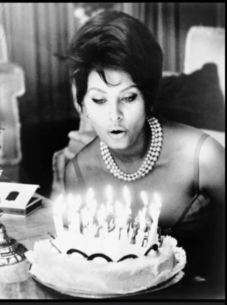 Los 90 a&ntilde;os de Sophia Loren.