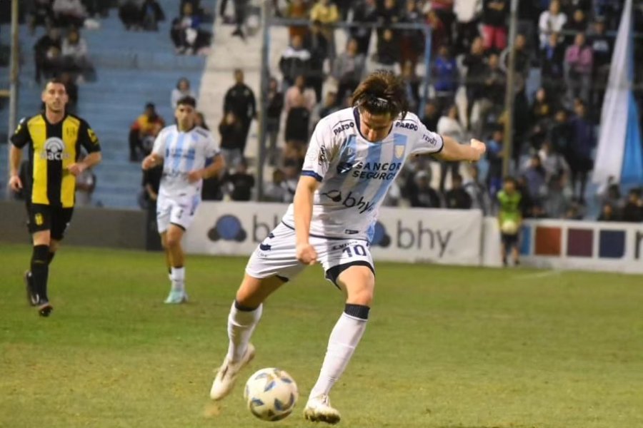 ATLÉTICO SIGUE SIN PODER GANAR Y SE LE ACORTA EL TIEMPO PARA ESCAPARLE AL DESCENSO