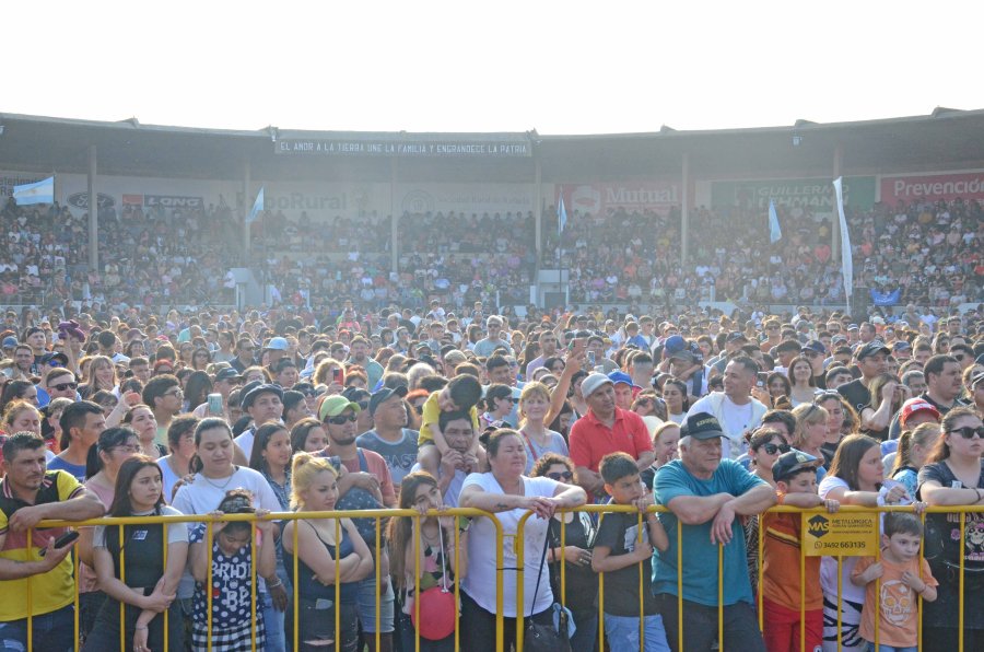 Una multitud este s&aacute;bado en la Rural.