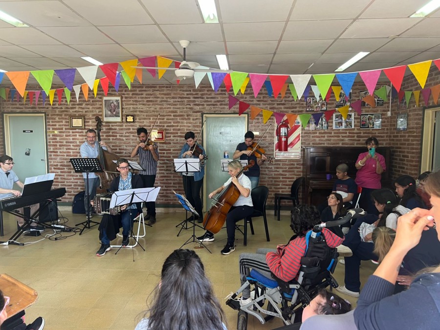 La propuesta incluy&oacute; una ilustrativa rese&ntilde;a hist&oacute;rica del tango.