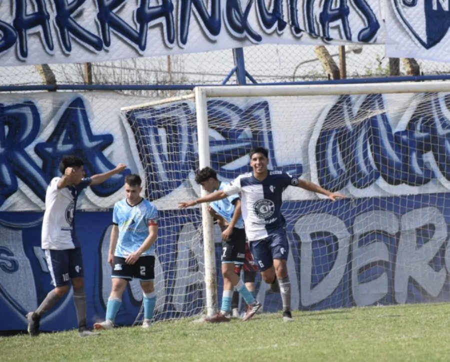 EL NEGRO GOLEÓ EN BARRANQUITAS A RAMONA