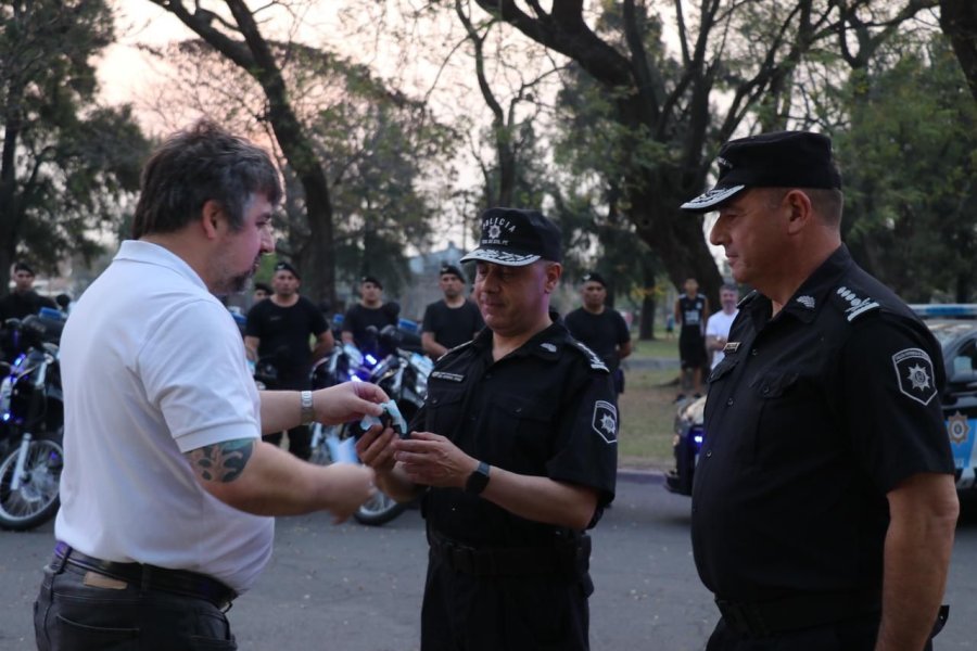 Al entregar las llaves, Cococcioni afirmó que el objetivo al que se apunta es duplicar el número de patrulleros.