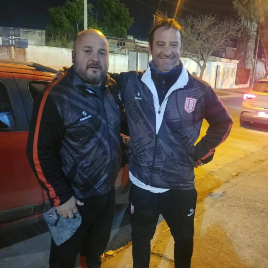 CUERPO TECNICO. Los entrenadores Juan Senn y Diego Dunky.