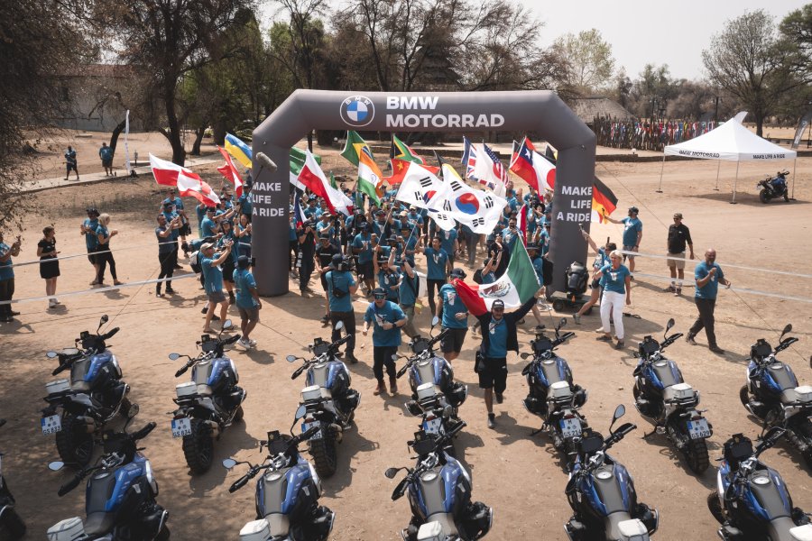 Tres equipos de Latinoamérica participan en el BMW Motorrad International GS Trophy, en Namibia.