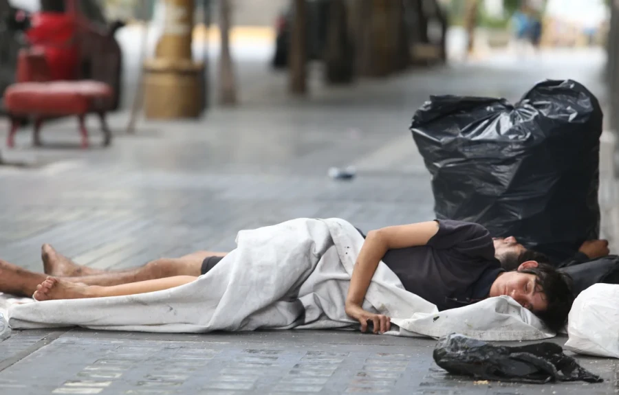 La pobreza revela el fracaso de la pol&iacute;tica en la Argentina.