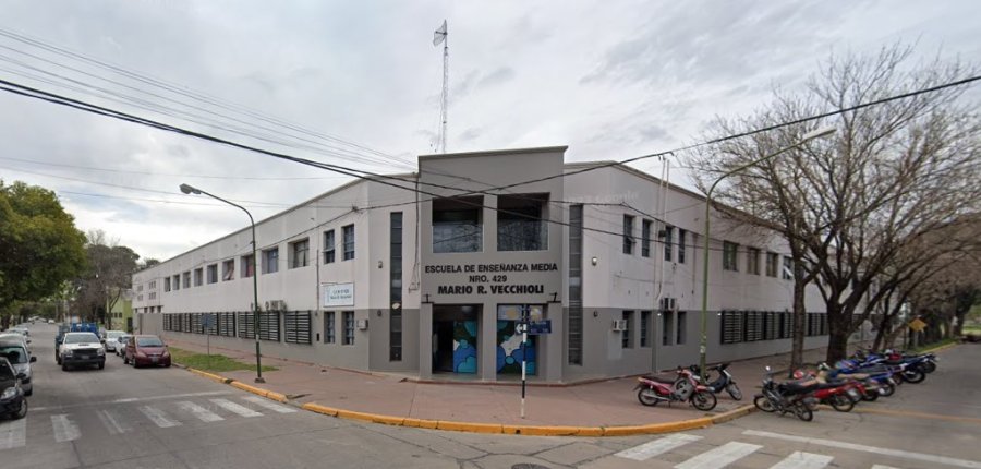 ESCUELA VECCHIOLI. Fachada del edificio actual.