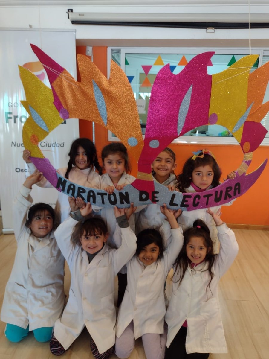 Un grupo de escolares que participó en la propuesta cultural.