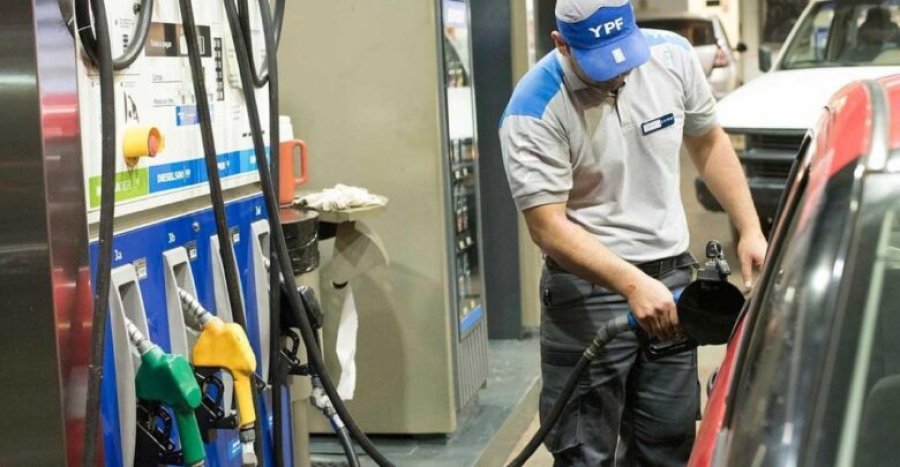 &iquest;BAJA LA NAFTA EN OCTUBRE? La petrolera YPF confirm&oacute; que est&aacute; en estudio.