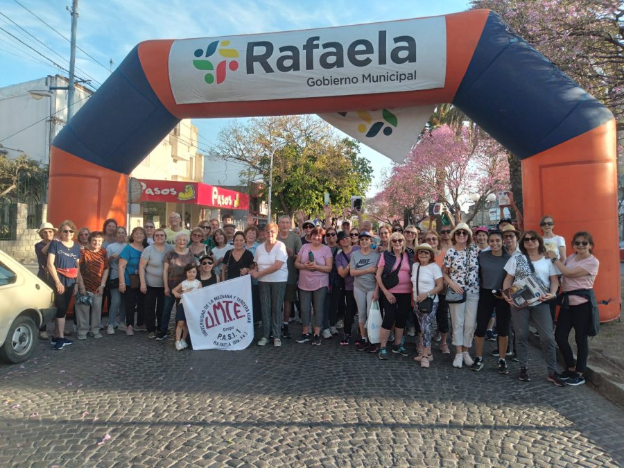 El importante  grupo que particip&oacute; en la propuesta.n
