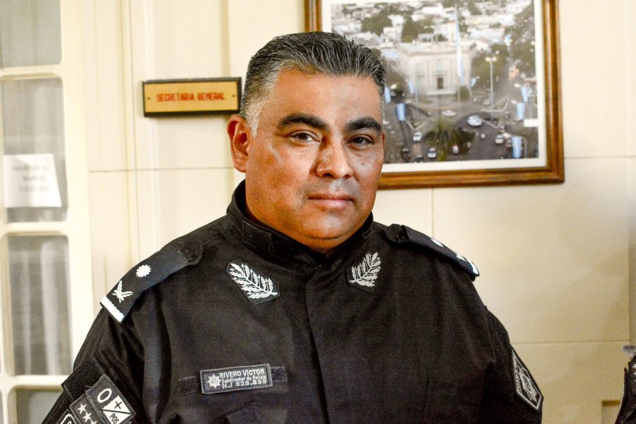Víctor Hugo Rivero, jefe de la Unidad Regional V de Policía, conocido su nuevo destino, aún da pelea con demoras en Rafaela.