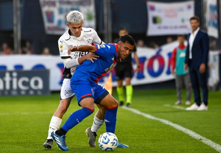 TIGRE E INDEPENDIENTE IGUALARON EN VICTORIA