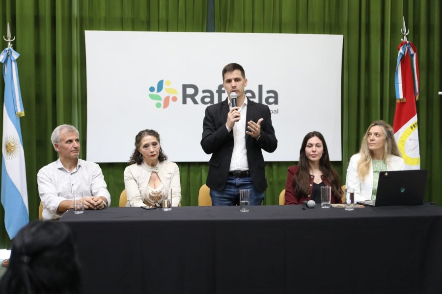 PRESENTACION. Leonardo Viotti junto a los profesionales que brindaron detalles sobre esta nueva herramienta.