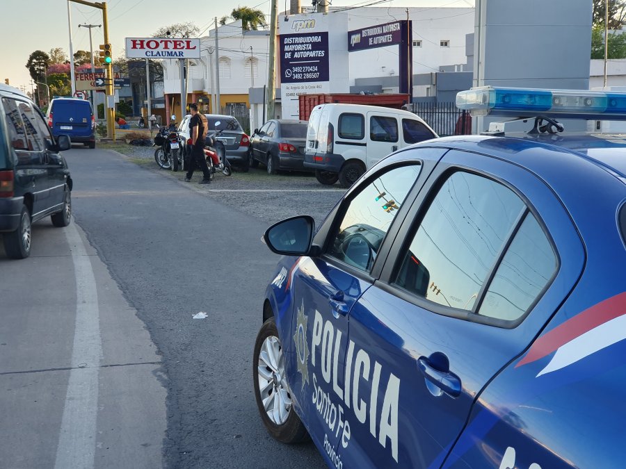 <i>Al lugar arribaron fuerzas policiales de la Unidad Regional V y de la Polic&iacute;a de Investigaciones (PDI) junto a Polic&iacute;a Cient&iacute;fica.</i>
