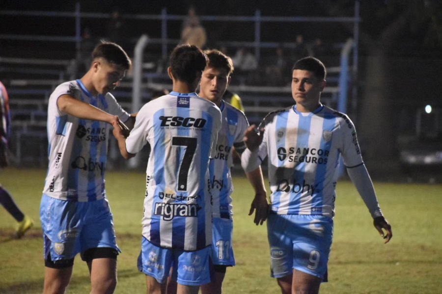 LIGA.  Atlético fue muy superior a Esmeralda.