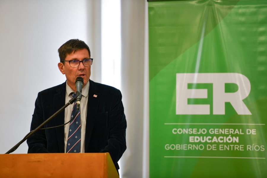 Tambi&eacute;n destac&oacute; los desaf&iacute;os de la provincia de Santa Fe y el fortalecimiento de la agenda educativa de la regi&oacute;n.