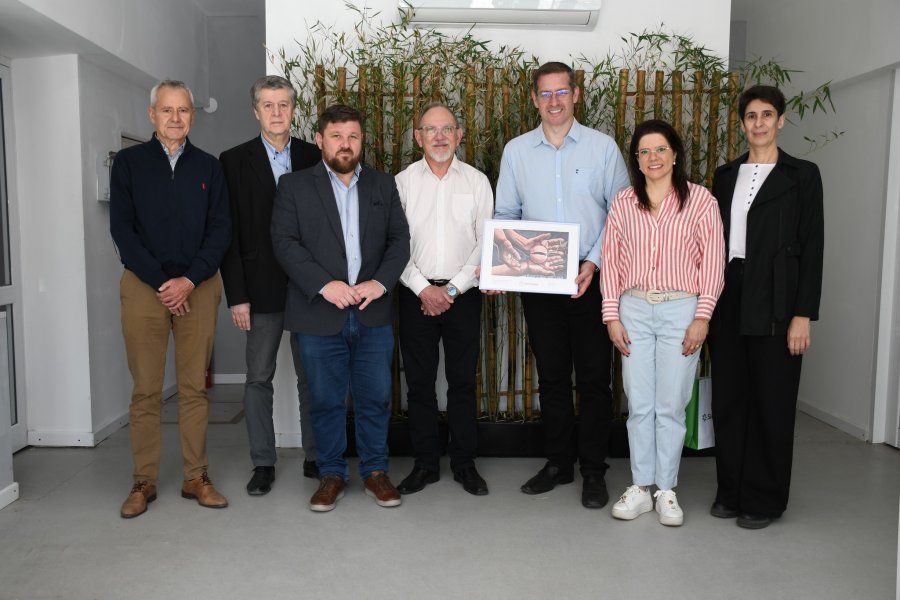 El grupo que particip&oacute; de la amable reuni&oacute;n.