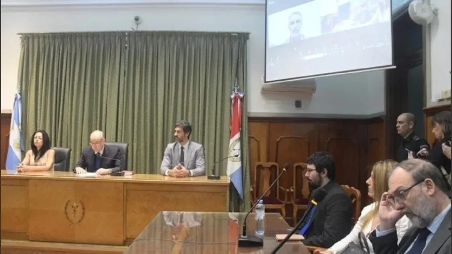 El fallo fue dado a conocer por el tribunal que presidió el debate, conformado por los jueces Pablo Busaniche, Martín Torres y Cecilia Labanca.