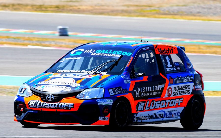 Thiago Martínez se adjudicó la serie más veloz de la Clase 2 en San Juan.