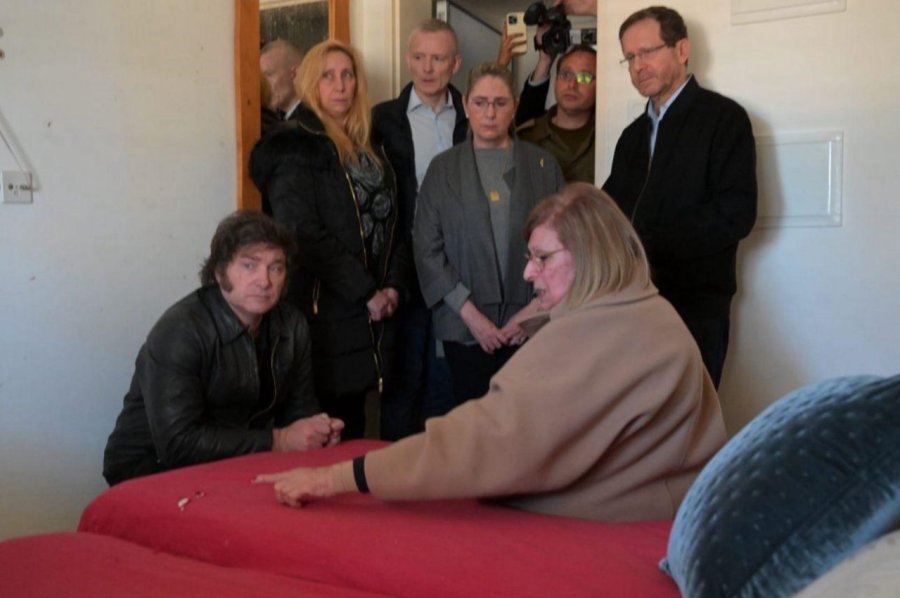 Le cont&oacute; a Milei c&oacute;mo fue su sangriento secuestro en su casa en Nir Oz