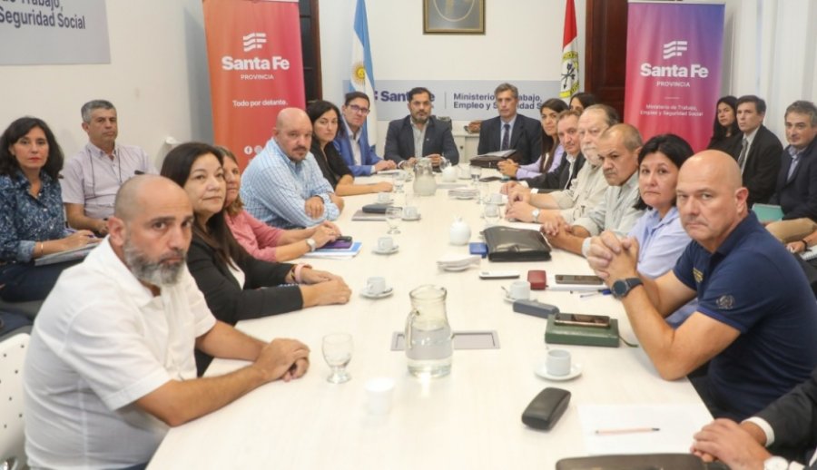 NUEVO ENCUENTRO. Este mi&eacute;rcoles volver&aacute;n a verse los representantes del gobierno provincial y los dirigentes gremiales estatales.