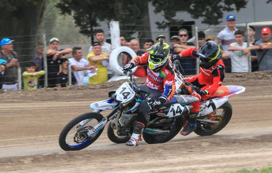 Mat&iacute;as Lorenzatto y Juan Mart&iacute;n Viganoni, ganador y escolta en 250 - 450 Internacional.