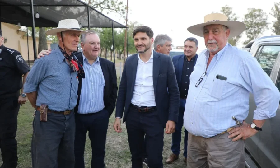 Pullaro en la Sociedad Rural de San Crist&oacute;bal en el marco de la Fiesta Nacional del Caballo.