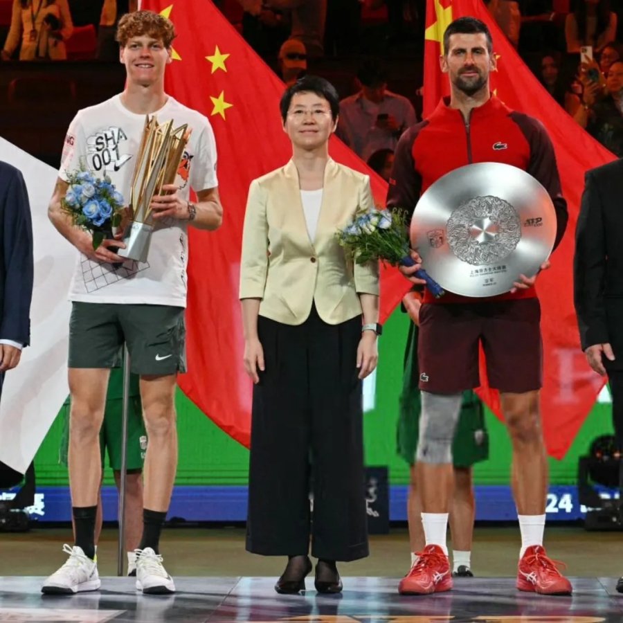 PREMIACION.Sinner le ganó nuevamente a Djokovic.