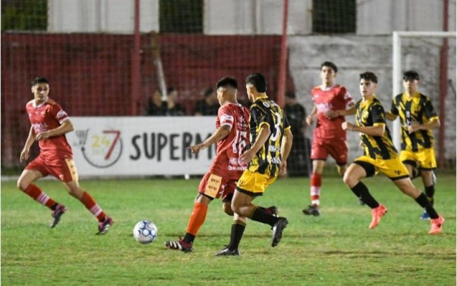 DE VISITANTE. Ferro convirtió en el primer tiempo y sostuvo la diferencia.