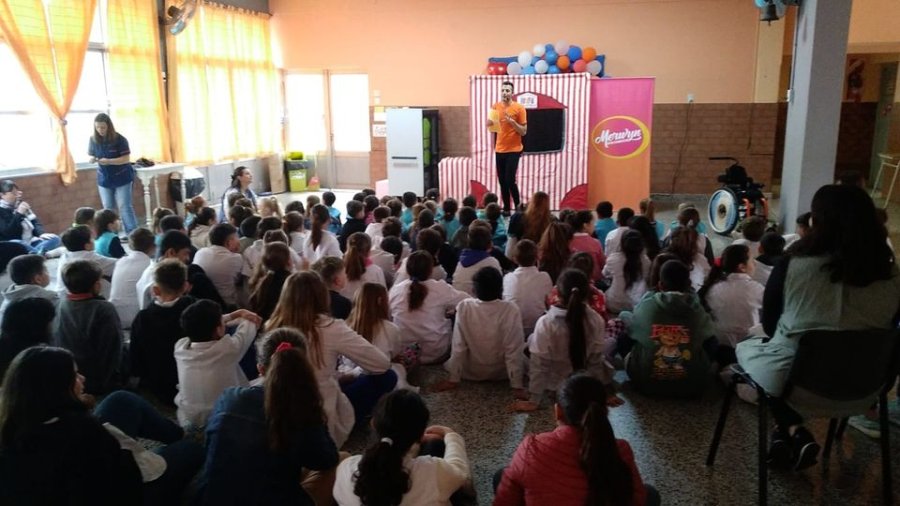 Los niños siguieron con interés y disfrutaron a pleno.