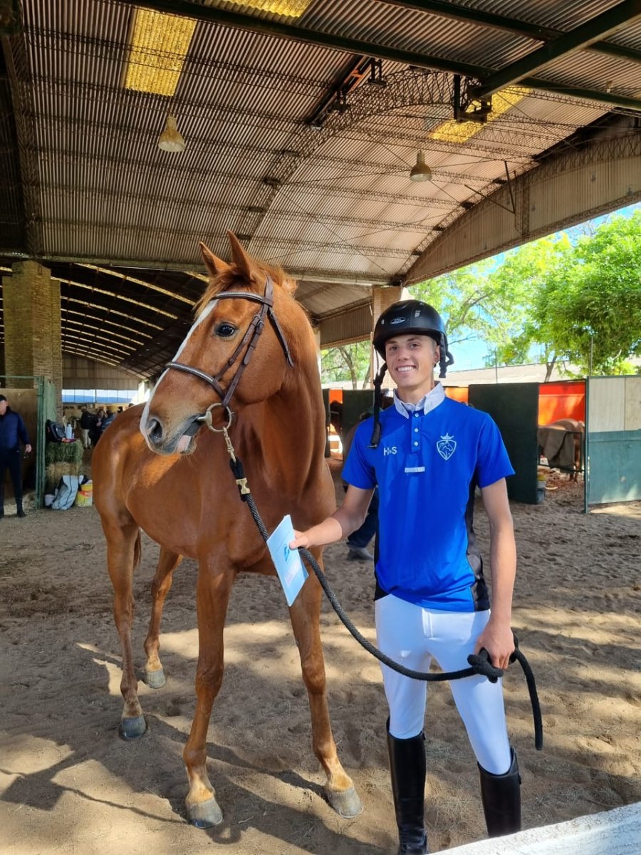 Camilo P&eacute;rez y Sangre Azul, el binomio que brill&oacute; en Rosario.