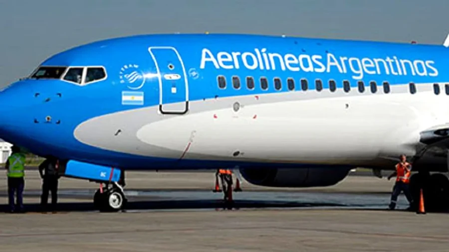 El Gobierno insiste con la privatizaci&oacute;n de Aerol&iacute;neas.