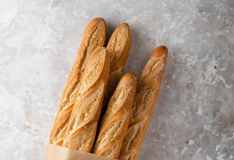 Otra clave es la creciente conciencia del consumidor sobre los ingredientes y el valor nutricional del pan. "Hoy en día, los clientes se fijan mucho en las etiquetas y buscan opciones más saludables".