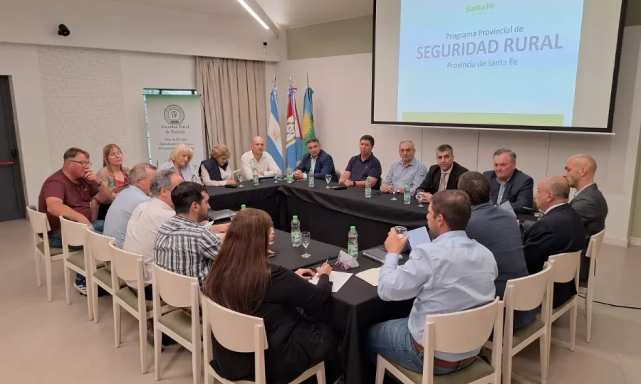 En la Sociedad Rural de Rafaela se llev&oacute; a cabo la primera reuni&oacute;n de la Mesa interdepartamental de Seguridad Rural.