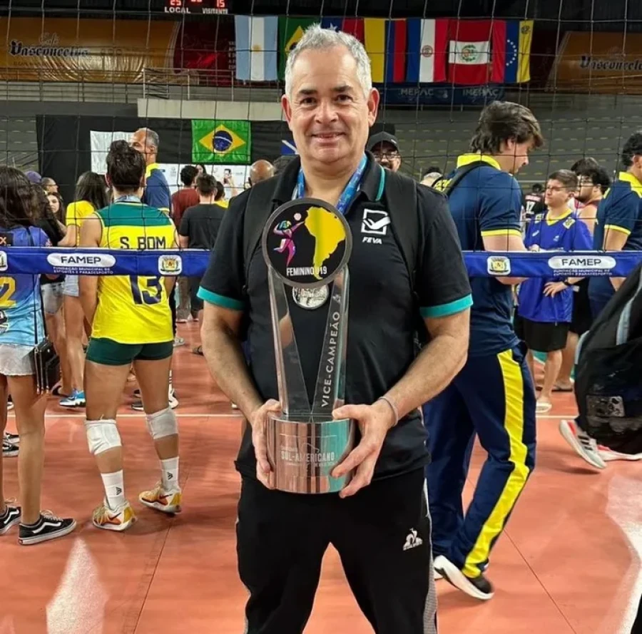 QUERIDO. Alejandro Gallardo tenía 59 años.