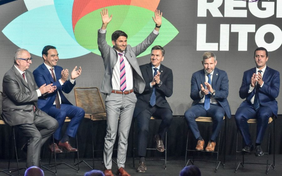 El gobernador de Santa Fe, Maximiliano Pullaro, fue el anfitri&oacute;n de la reuni&oacute;n constitutiva de la Regi&oacute;n Litoral.
