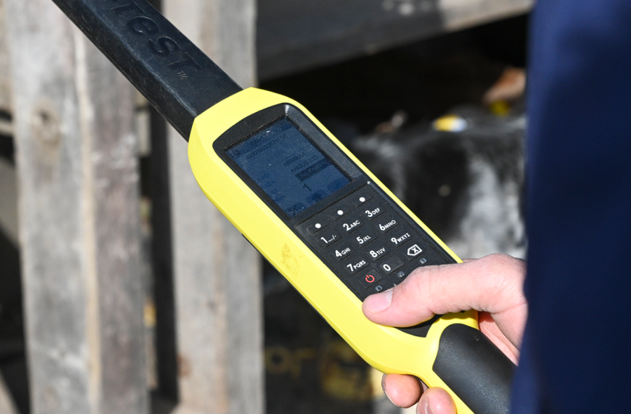 DISPOSITIVO. El Estado proveerá el equipamiento a todos los productores del país hasta cubrir el stock vigente.