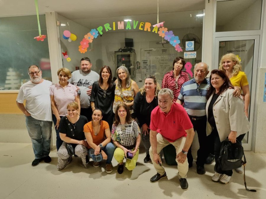 El grupo que integra la nueva comisión directiva.