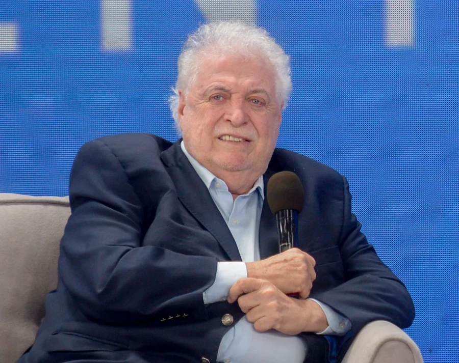 Gin&eacute;s Gonz&aacute;lez Garc&iacute;a.