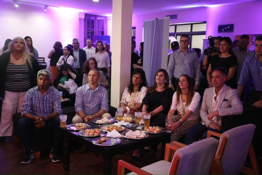 Las autoridades durante la presentaci&oacute;n del programa de turismo provincial.