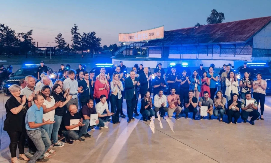 Quienes participaron del acto concretado en Ceres.