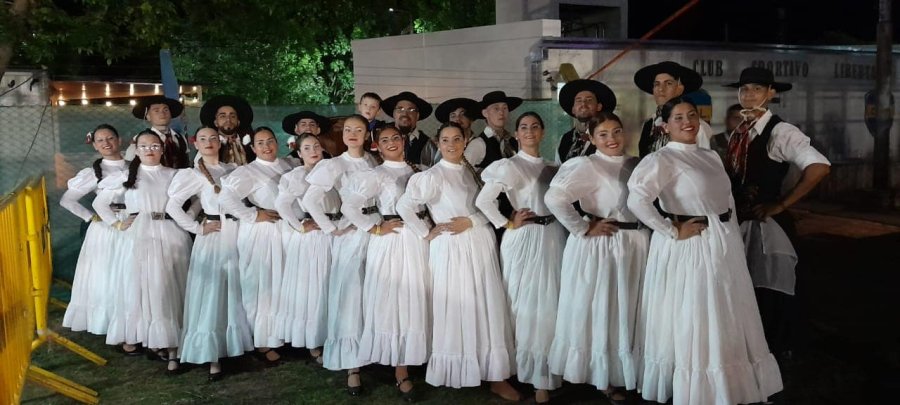 El grupo local que se luci&oacute; en la Fiesta.