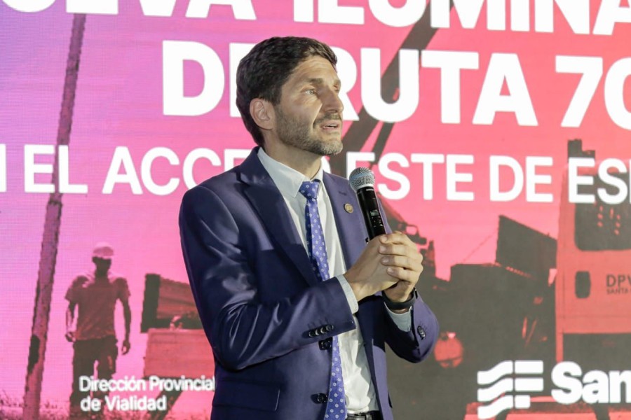 En este marco, y con una inversi&oacute;n super&oacute; los $ 686 millones, se colocaron 106 luminarias en un tramo de 4 kil&oacute;metros en zona urbana.