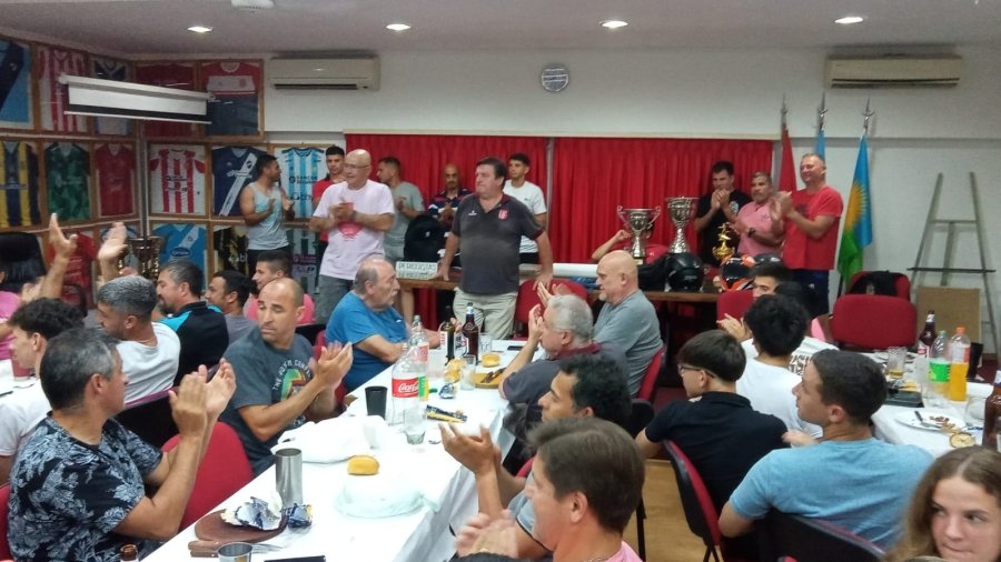 LOS ÁRBITROS LIGUISTAS FUERON AGASAJADOS EN LA SEDE DE LIGA RAFAELINA DE FÚTBOL