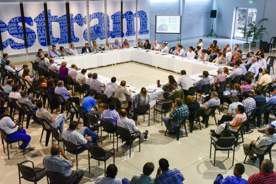 TRABAJADORES MUNICIPALES. Solicitan ser vacunados contra el dengue.