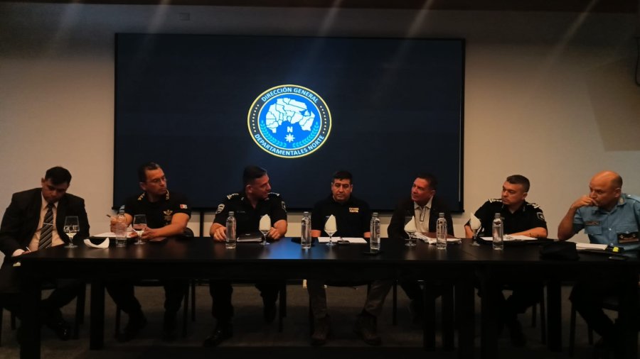 TRABAJO CONJUNTO. El acuerdo alcanzado redundará sin dudas en resultados más eficientes en la lucha contra el delito en esa zona caliente.