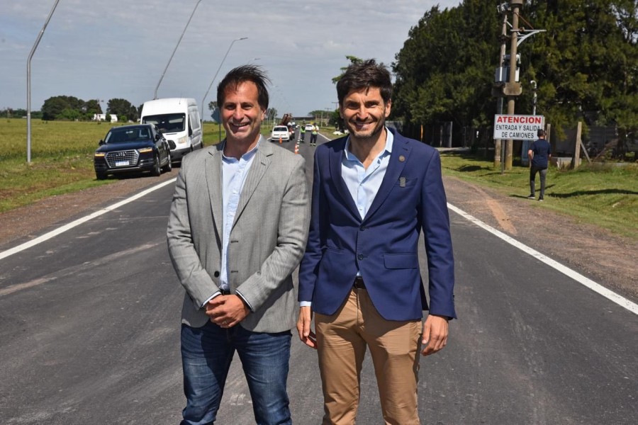 Tambi&eacute;n estuvieron presentes en la actividad los presidentes comunales de Pueblo Esther, Mart&iacute;n Gherardi, y de Fighiera, Rodolfo Stangoni, y el intendente de Perez, Pablo Corsali.