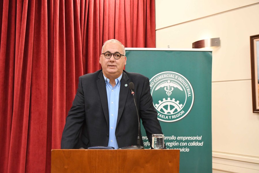 Gabriel Corrado preside el influyente Centro Comercial e Industrial.