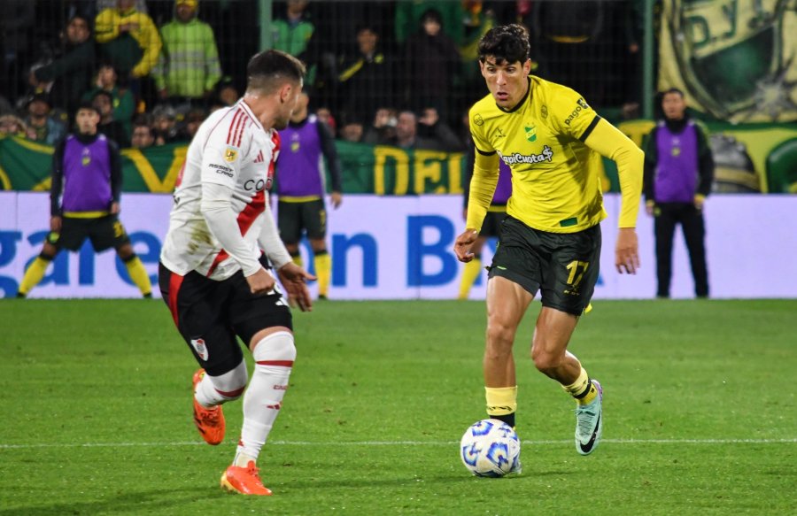 ARCOS CERRADOS. No pudieron abrir el marcador.